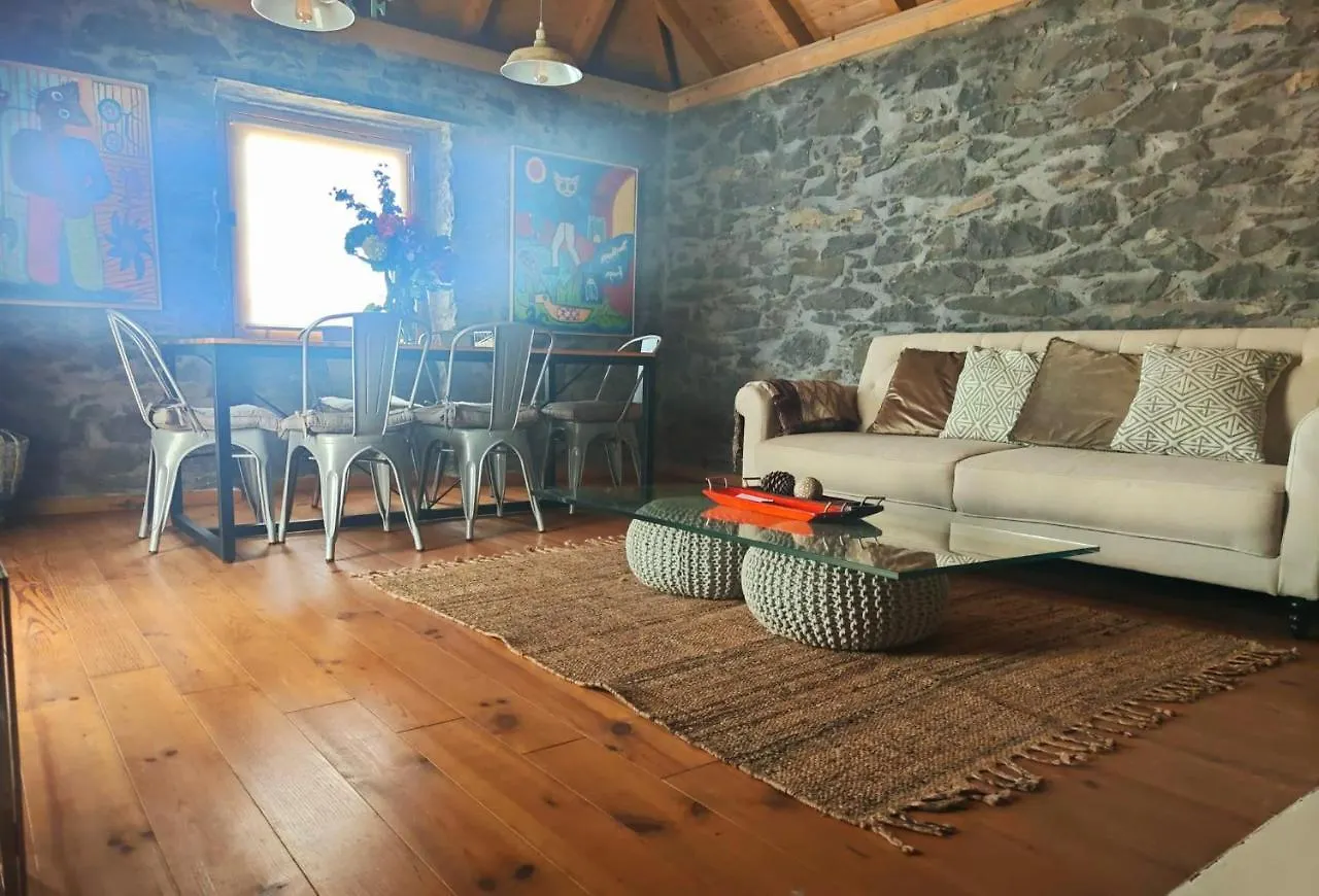 Casa Dos Gatos Vila Calheta